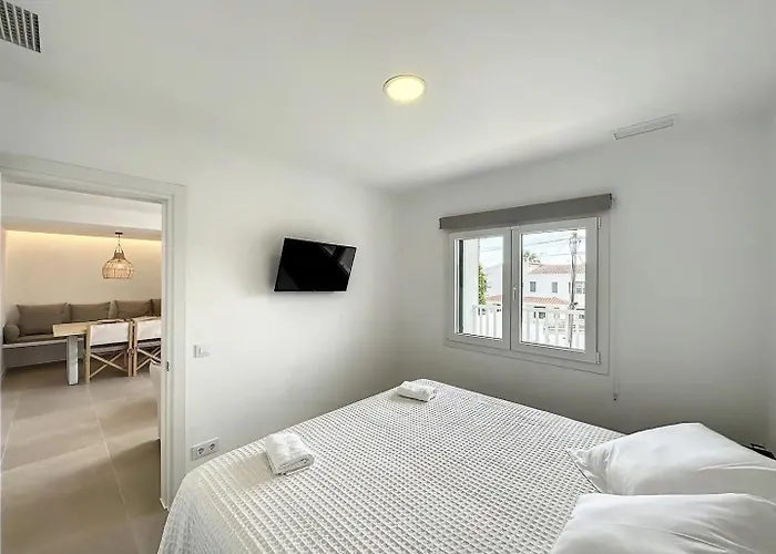 Ses Salines Saranalet Apartment *